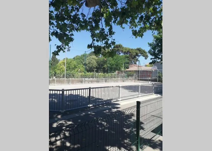 بيت للعطل La Porte Du Midi *